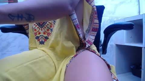 Kyra online show from 04.10.26