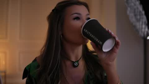 Kyssa online show from 05.06.26