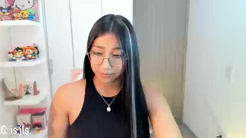 Snapshot of kyy_isa chatting on 09.23.25 IG  online show from 09.23.25