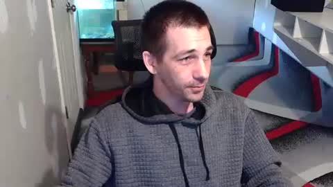 Snapshot of l1v1nth3dr3am chatting on 05.04.26 l1v1nth3dr3am online show from 05.04.26