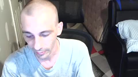 Snapshot of l1v1nth3dr3am chatting on 07.15.26 l1v1nth3dr3am online show from 07.15.26