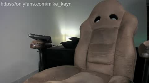 l3m0nb0y_ online show from 10.19.25