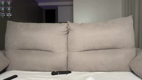 Julie online show from 02.04.26