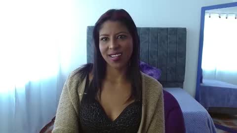 Snapshot of la_negritaa chatting on 09.09.25 Sara online show from 09.09.25