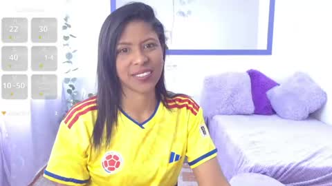 Snapshot of la_negritaa chatting on 06.17.26 Sara online show from 06.17.26