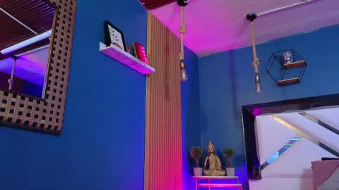 Cris  online show from 04.18.26