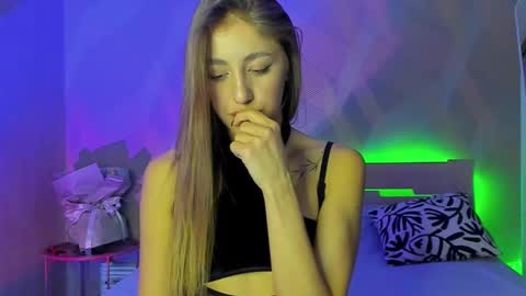 LaAngel online show from 02.10.25