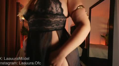 Only Fans  laauura online show from 04.07.26