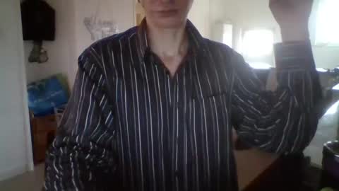 labelette007 online show from 12.25.24