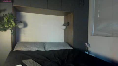 labrinthteasing online show from 11.20.25