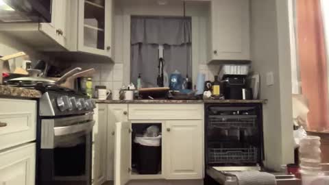 Snapshot of laceluxleather chatting on 02.28.26 laceluxleather online show from 02.28.26