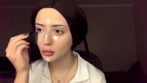 Snapshot of laceyegizi chatting on 10.31.25 Kaith online show from 10.31.25