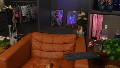 Latex Lacie online show from 02.16.25