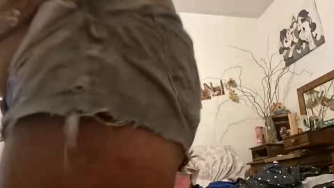 lacybell online show from 06.08.26
