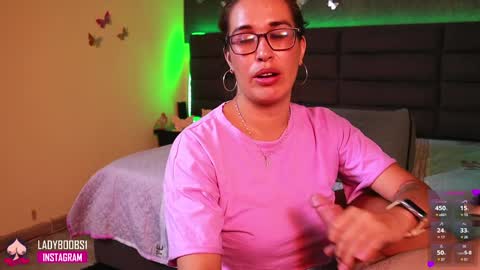 Snapshot of lady_boobs1 chatting on 01.25.25 Kathie Dicky online show from 01.25.25