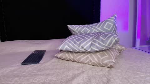 Karla - Instagram   lady karla1 online show from 04.15.26