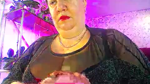 Lady Gloria online show from 04.05.26