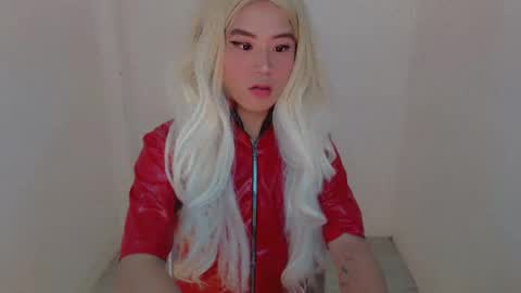    online show from 03.05.25