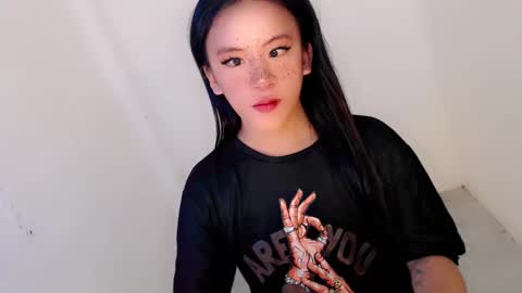    online show from 03.06.25