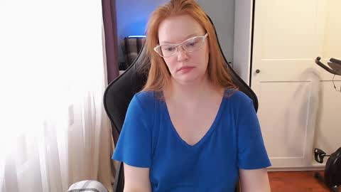 Snapshot of lady_inari chatting on 04.26.26 Angelika online show from 04.26.26