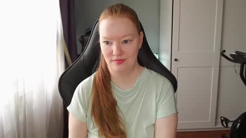 Snapshot of lady_inari chatting on 05.04.26 Angelika online show from 05.04.26