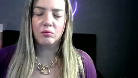 Lady khaleesi online show from 02.14.25