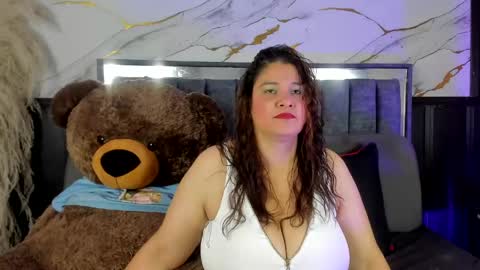 Snapshot of lady_lucy69 chatting on 05.06.26 lady_lucy69 online show from 05.06.26
