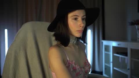 Snapshot of lady_nicolett chatting on 09.26.25 lady_nicolett online show from 09.26.25