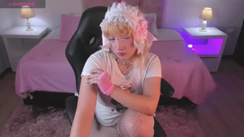 Lady  online show from 02.17.25