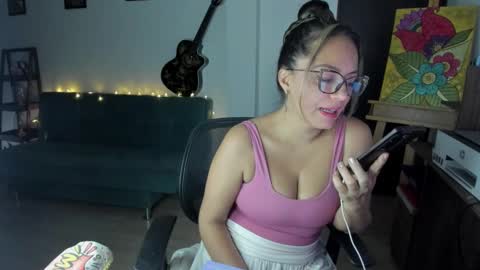 Snapshot of lady_sophie01 chatting on 10.04.25 Sophie   online show from 10.04.25