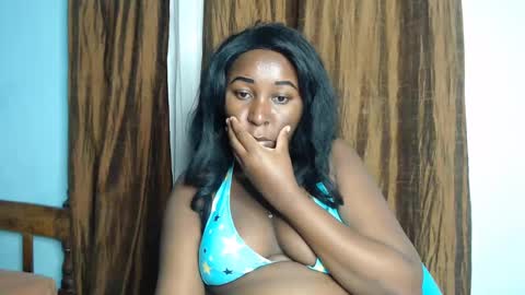 Snapshot of lady_twerky chatting on 01.27.25 Maya online show from 01.27.25