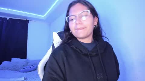 Snapshot of ladybrown_16 chatting on 02.26.25 Lady online show from 02.26.25