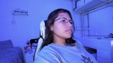 Snapshot of ladybrown_16 chatting on 04.05.26 Lady online show from 04.05.26