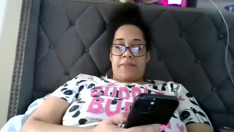 Stephanie online show from 03.06.25