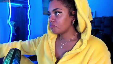 Snapshot of ladydanniela chatting on 12.31.24 leidy daniela online show from 12.31.24