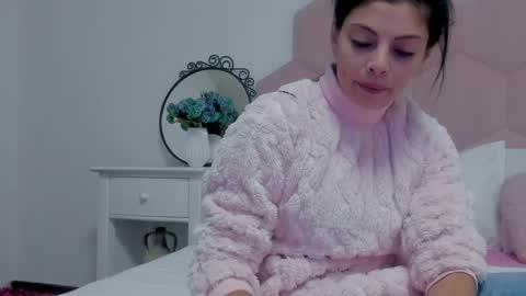 Lia online show from 01.14.25