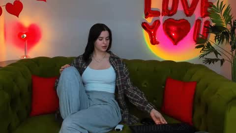 Snapshot of ladyofcandy chatting on 03.05.25 Amelia online show from 03.05.25