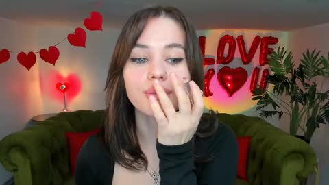 Snapshot of ladyofcandy chatting on 03.08.25 Amelia online show from 03.08.25