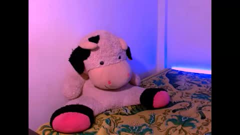 Snapshot of ladypussy69779756 chatting on 10.30.25 laura online show from 10.30.25