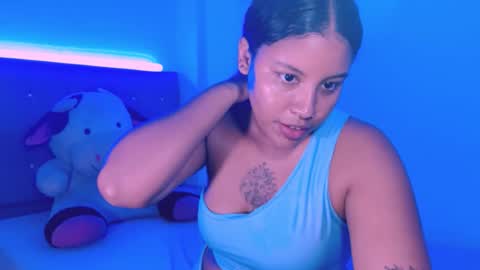 Snapshot of ladypussy69779756 chatting on 02.10.26 laura online show from 02.10.26