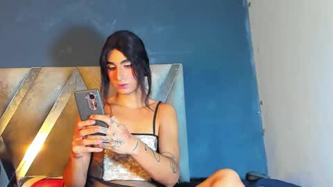 Snapshot of ladys_horny chatting on 02.05.26 Camila y Ashley online show from 02.05.26