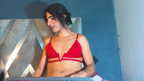 Snapshot of ladys_horny chatting on 02.08.26 Camila y Ashley online show from 02.08.26