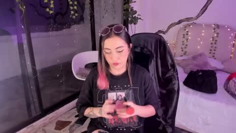 Lady  online show from 11.11.25