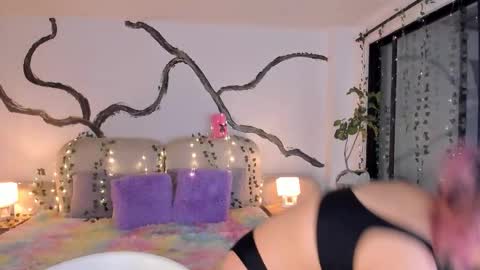 Lady  online show from 12.04.25