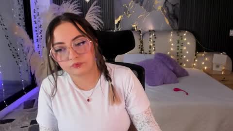 Lady  online show from 02.15.26