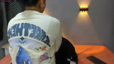    online show from 04.15.26