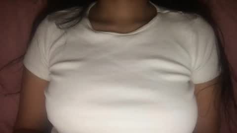 Snapshot of lailayousef chatting on 12.11.24 Laila Yousef online show from 12.11.24