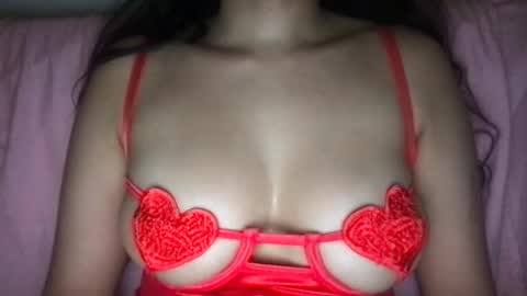 Snapshot of lailayousef chatting on 12.14.24 Laila Yousef online show from 12.14.24