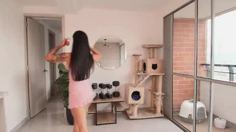 Snapshot of laira_scott chatting on 04.13.26 Laira online show from 04.13.26