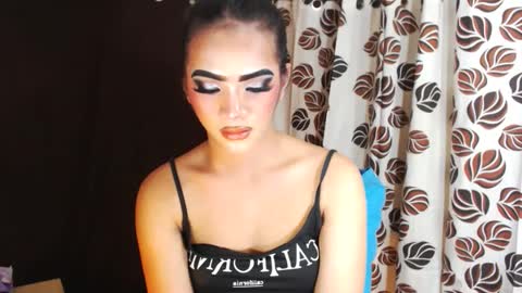 YoungMisstresslaira not into cheap online show from 12.11.24